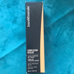 Bare minerals complexion rescue in terra